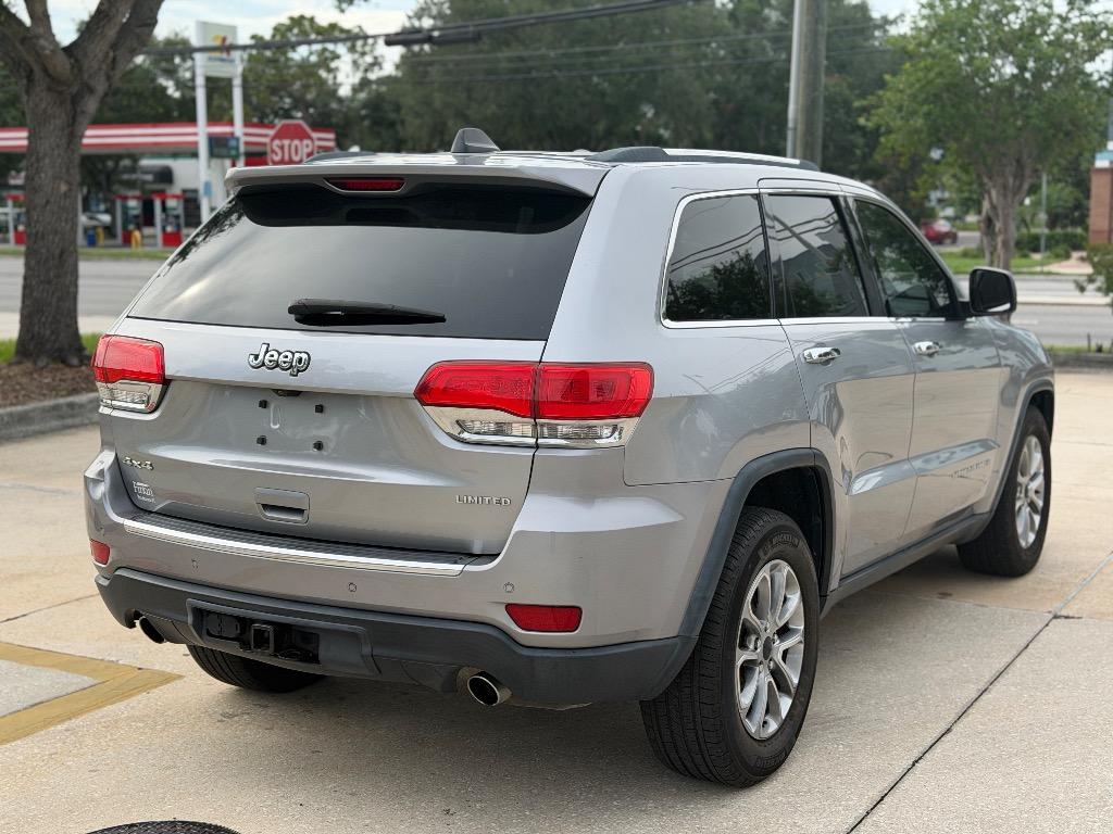 2015 Jeep Cherokee - $9,990