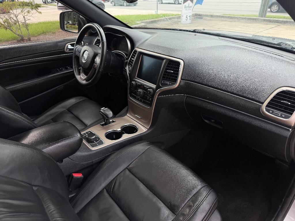 2015 Jeep Cherokee - $9,990