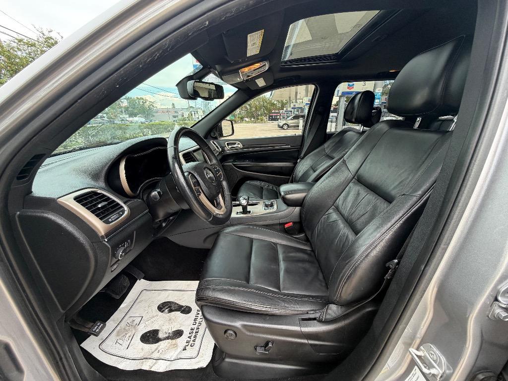 2015 Jeep Cherokee - $9,990