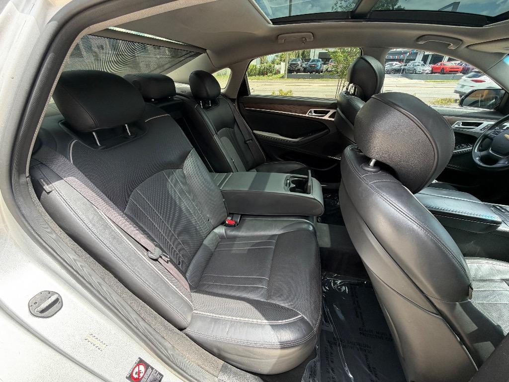 2015 Hyundai Genesis - $12,990