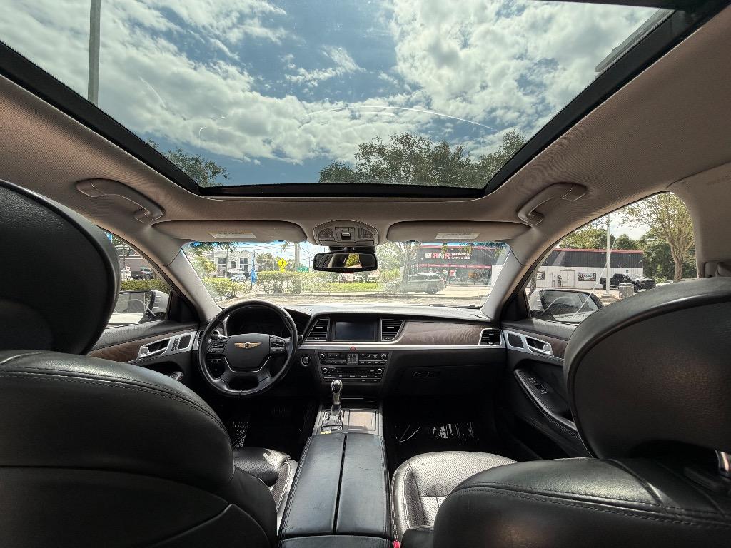 2015 Hyundai Genesis - $12,990