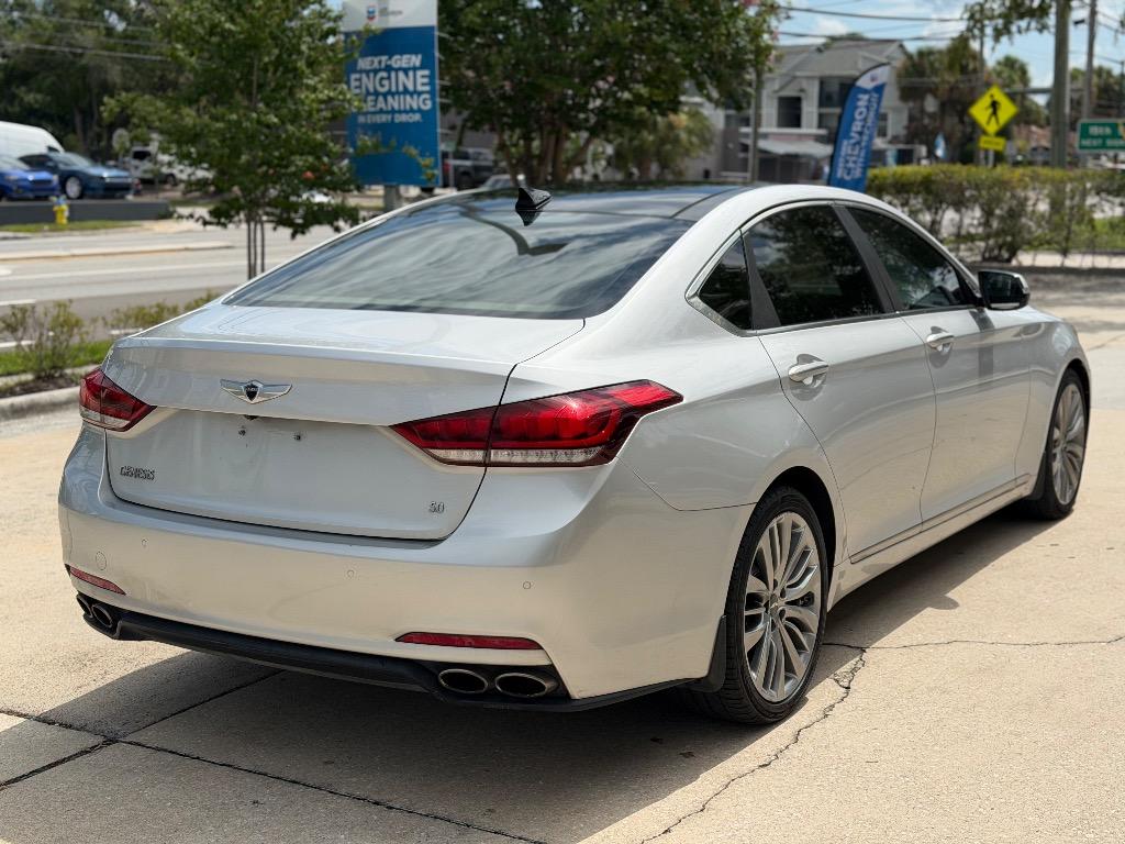 2015 Hyundai Genesis - $12,990
