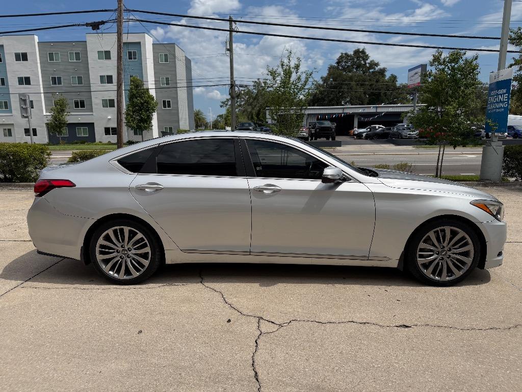 2015 Hyundai Genesis - $12,990