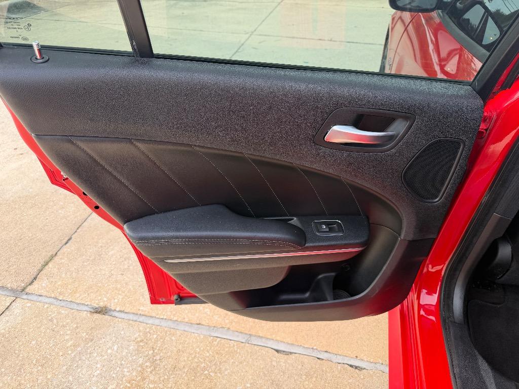2016 Dodge Charger - $18,990