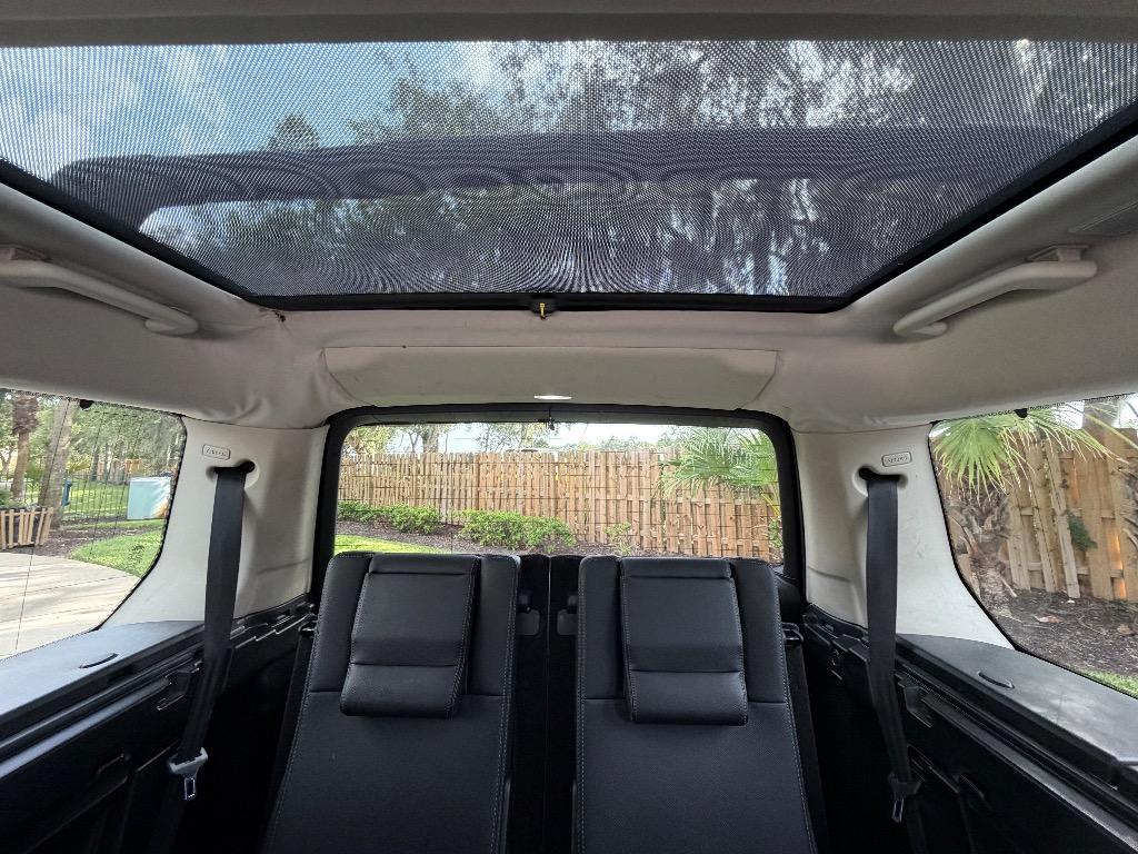 2016 Land Rover LR4 - $11,990