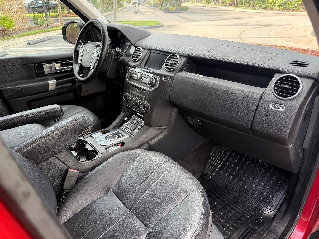 2016 Land Rover LR4 - $11,990