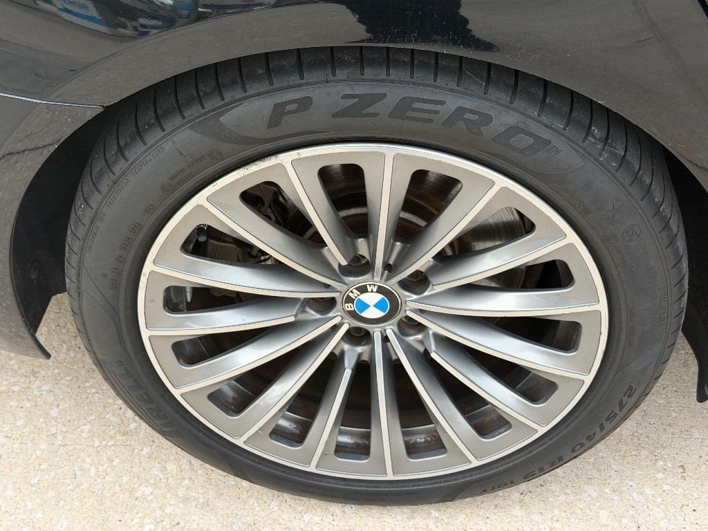 2011 BMW 750li - $11,990