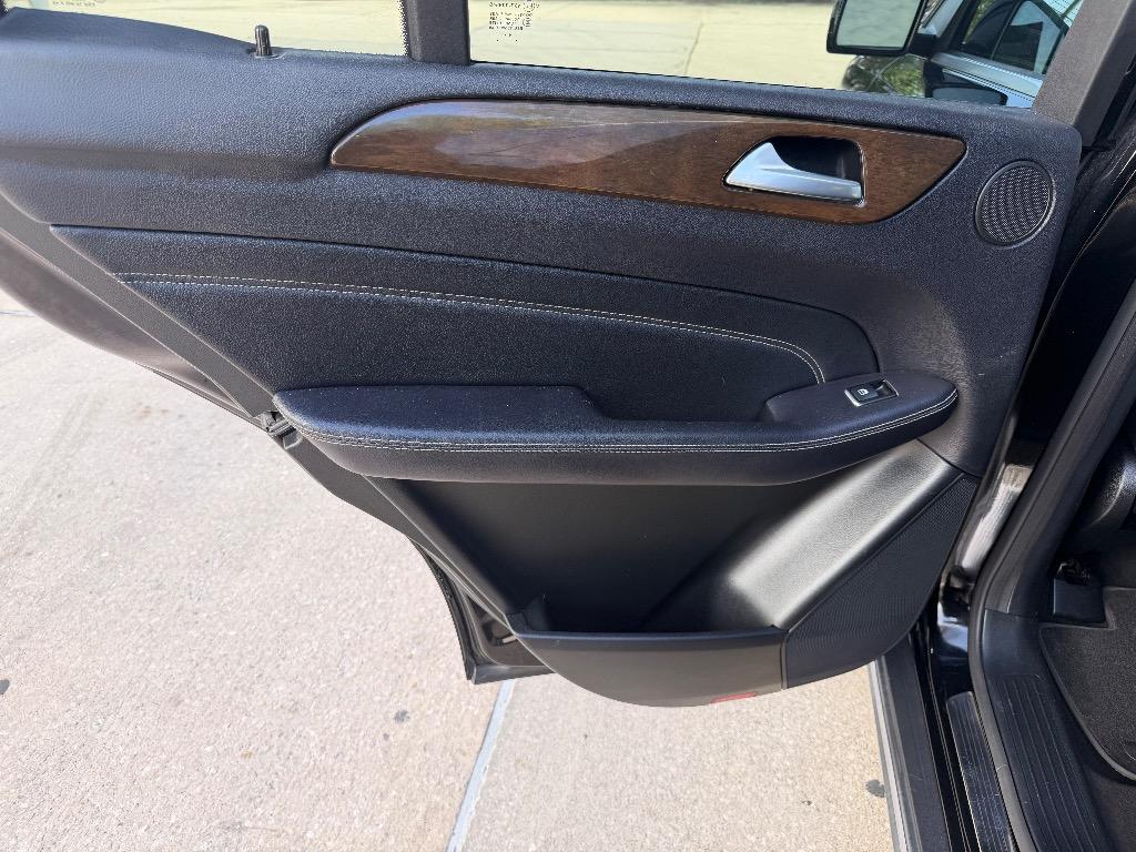 2015 Mercedes-Benz M Class - $11,990