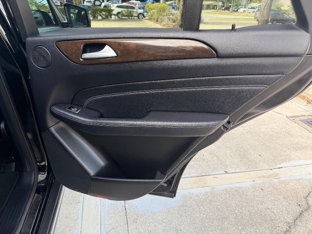 2015 Mercedes-Benz M Class - $11,990