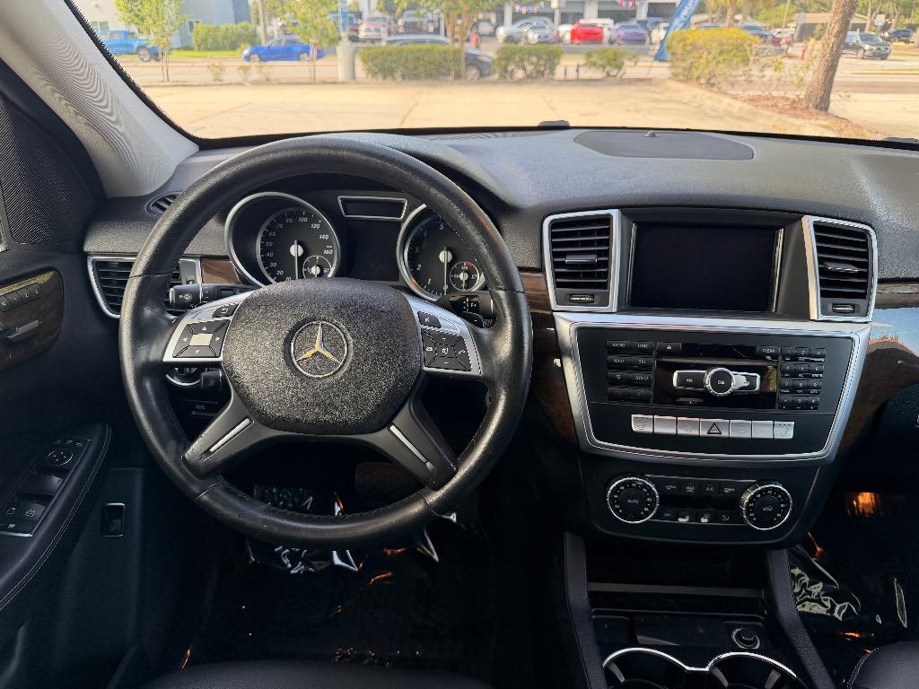 2015 Mercedes-Benz M Class - $11,990