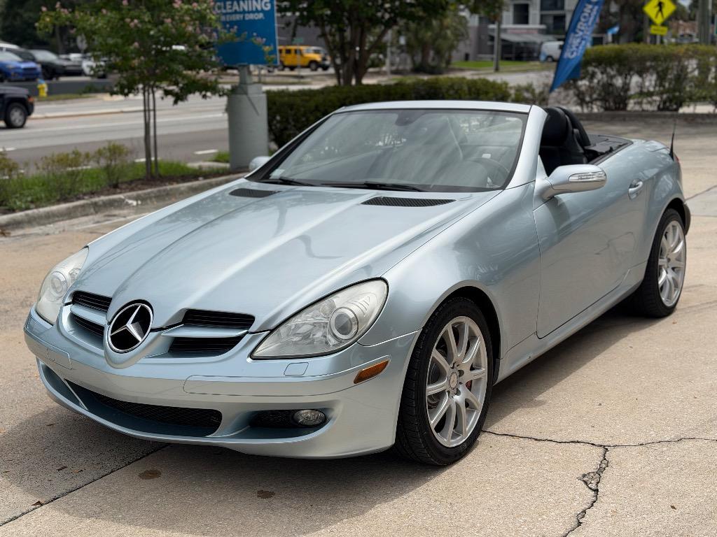 2005 Mercedes-Benz SLK-Class - $7,990