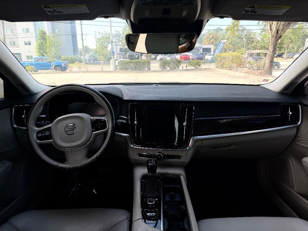 2017 Volvo S90 - $11,990