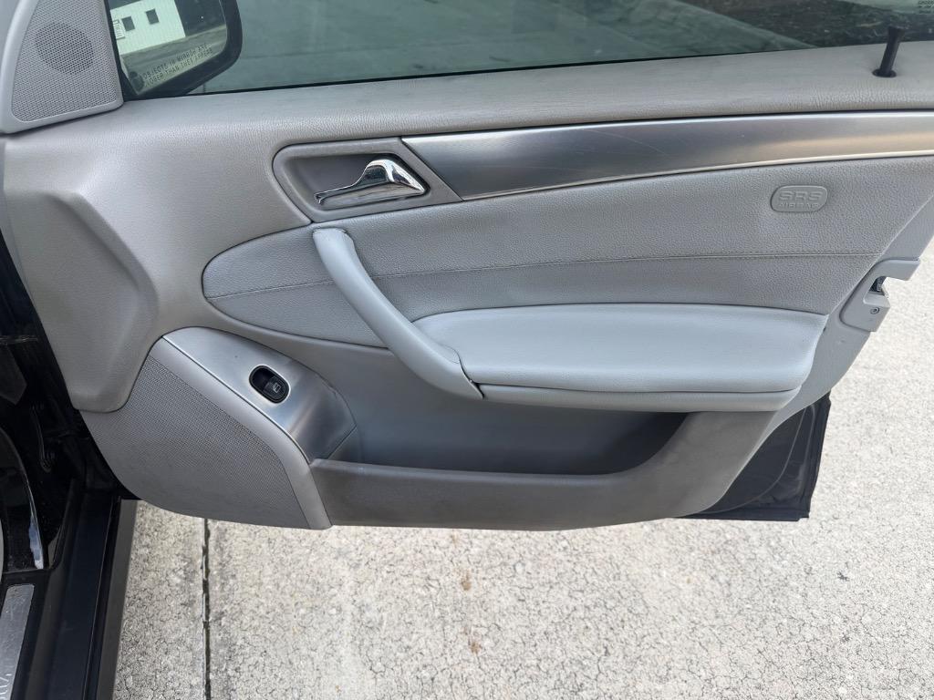 2006 Mercedes-Benz C-Class - $3,490