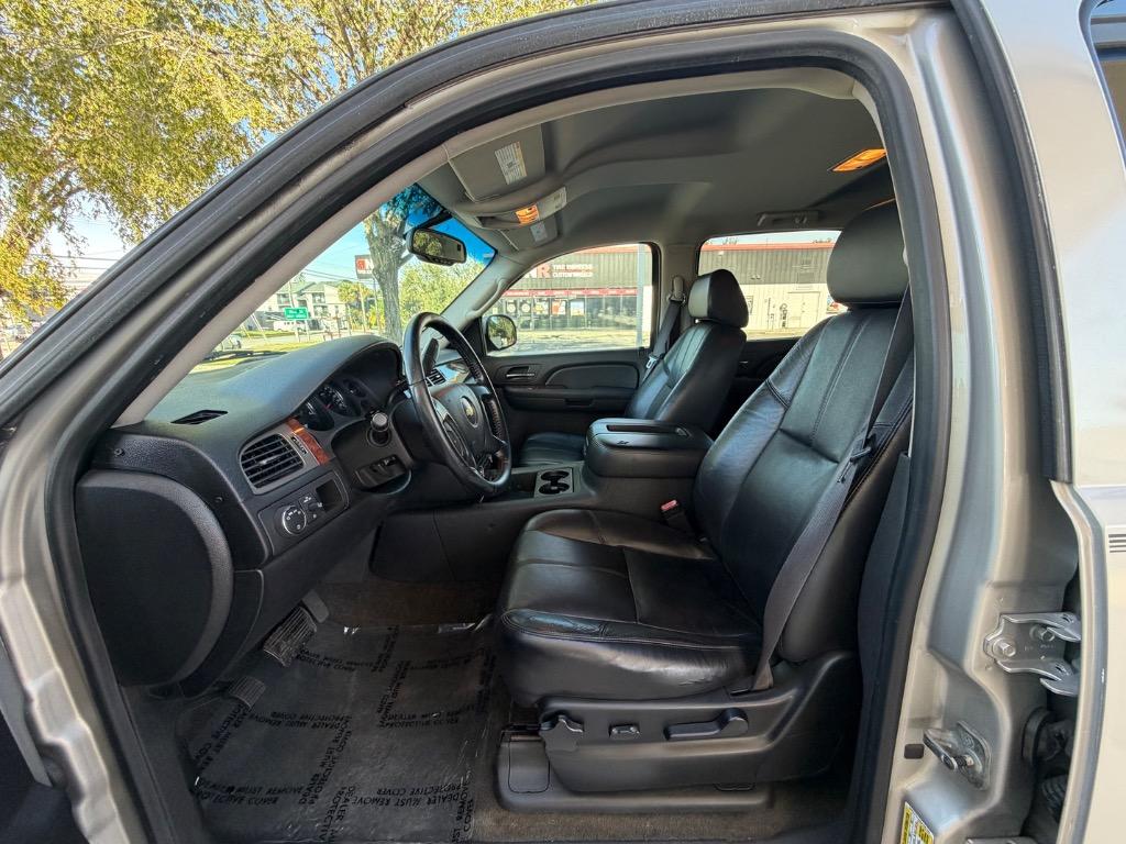 2008 Chevrolet Avalanche - $6,990