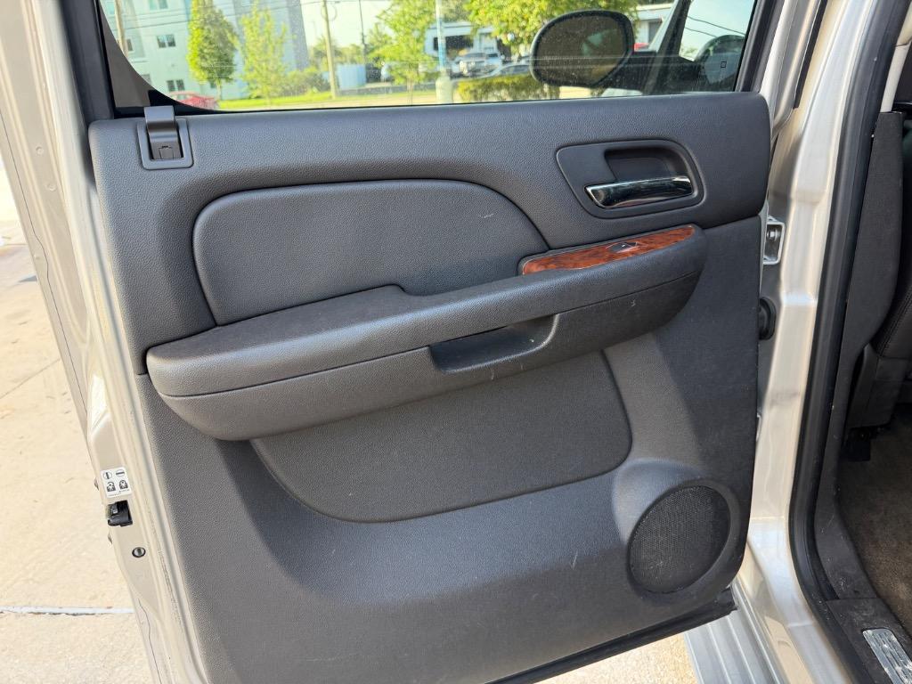 2008 Chevrolet Avalanche - $6,990