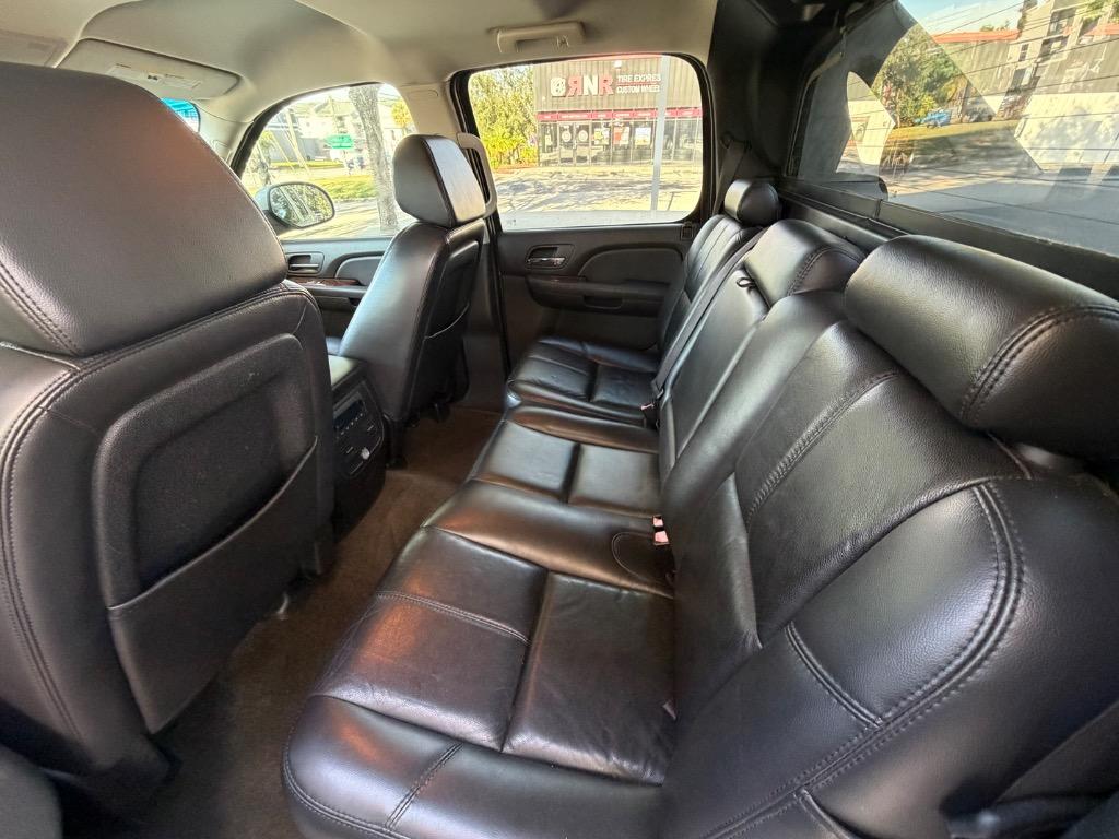 2008 Chevrolet Avalanche - $6,990