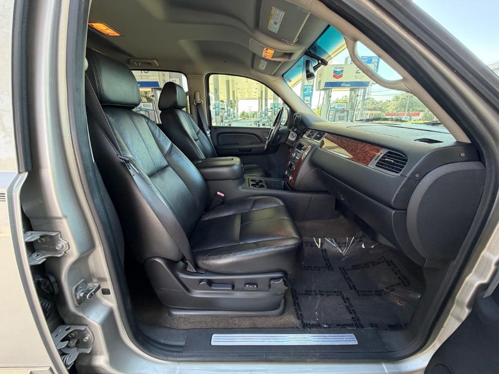 2008 Chevrolet Avalanche - $6,990