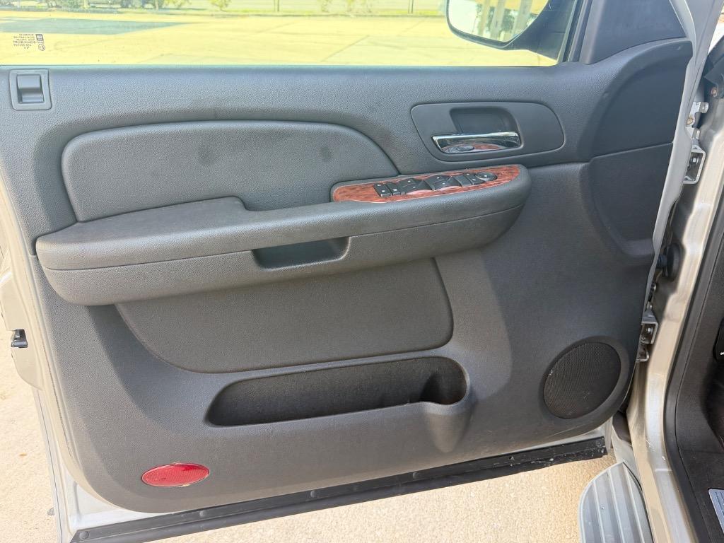 2008 Chevrolet Avalanche - $6,990