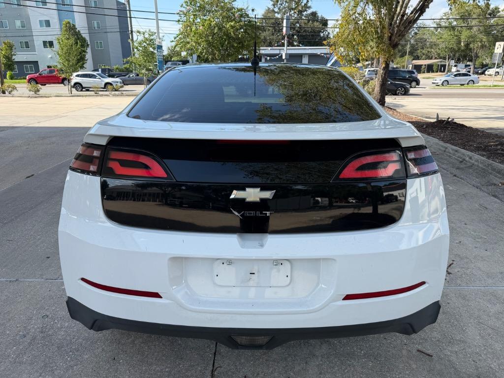 2012 Chevrolet Volt - $5,990