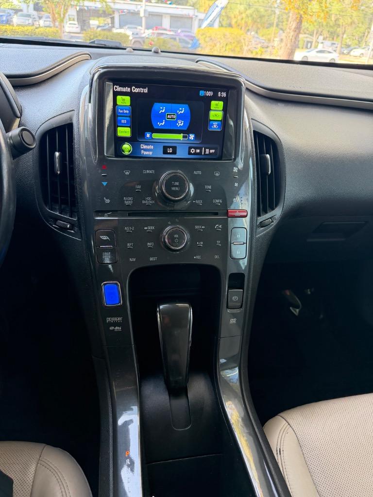 2012 Chevrolet Volt - $5,990
