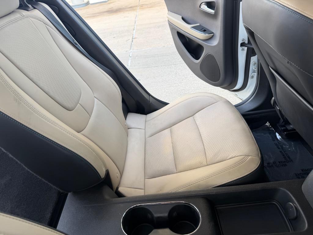 2012 Chevrolet Volt - $5,990
