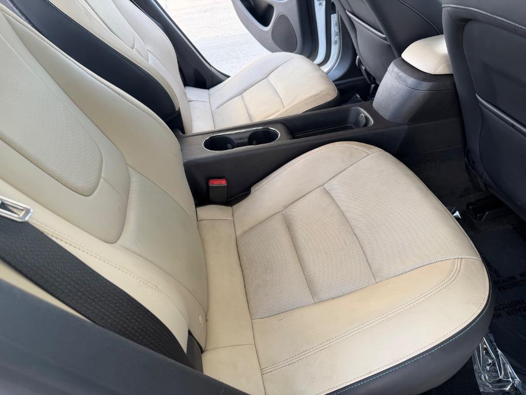 2012 Chevrolet Volt - $5,990