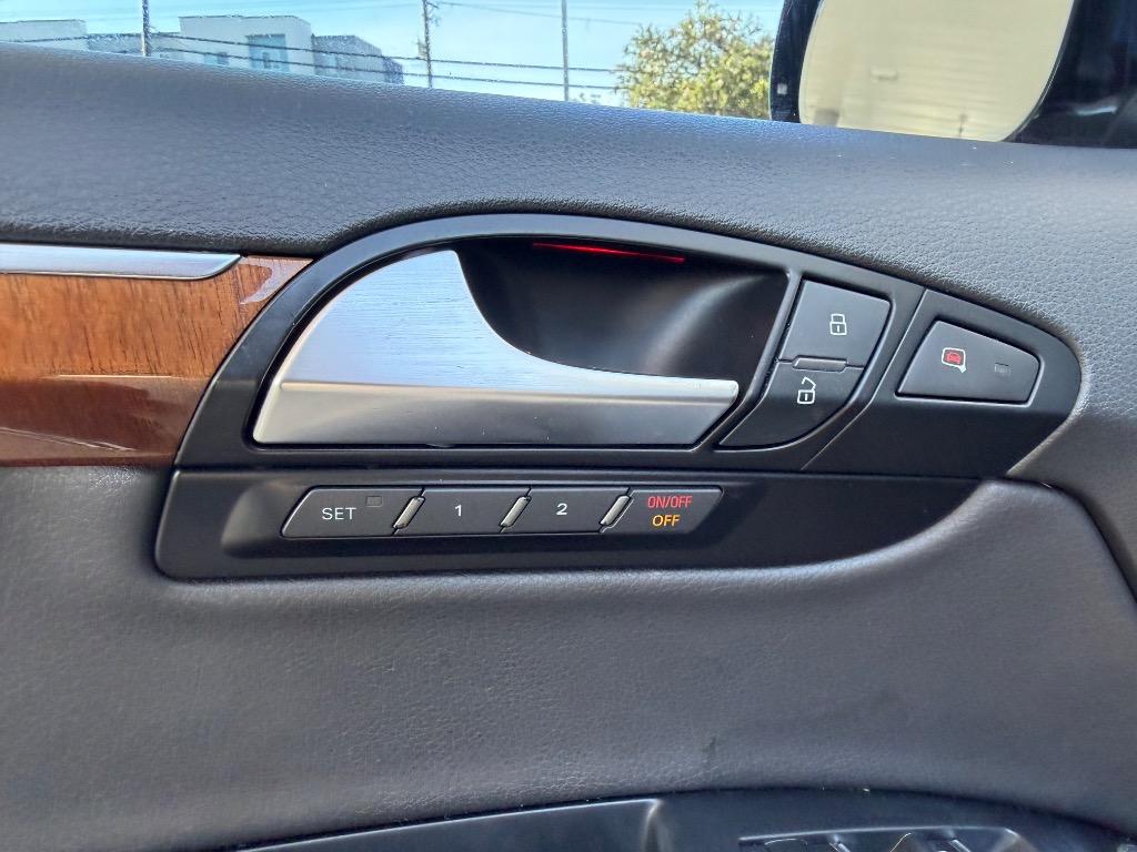 2015 Audi Q7 - $9,990