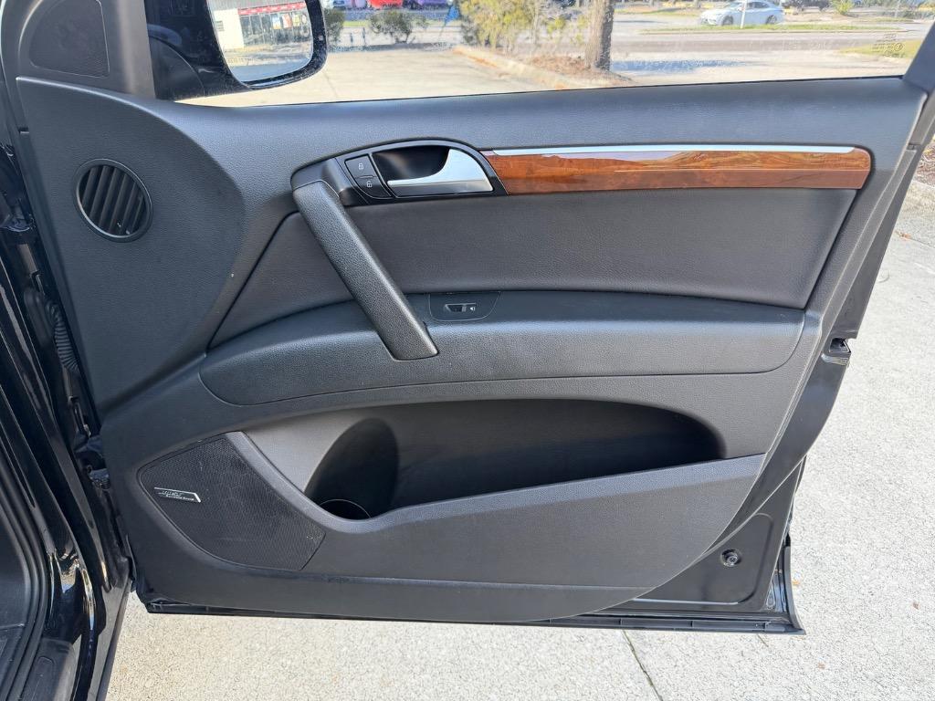2015 Audi Q7 - $9,990