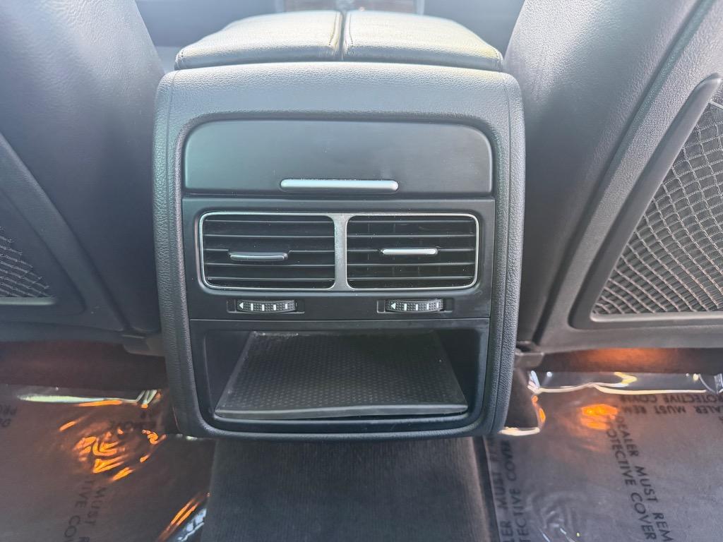 2016 Volkswagen Touareg - $12,990