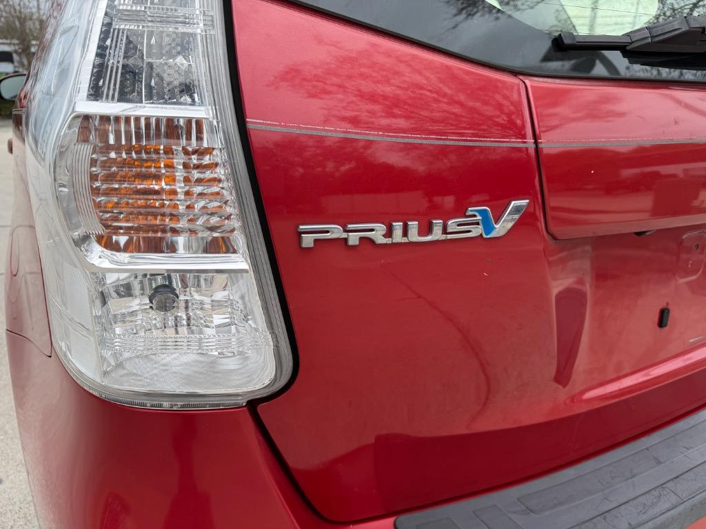 2012 Toyota Prius - $5,990