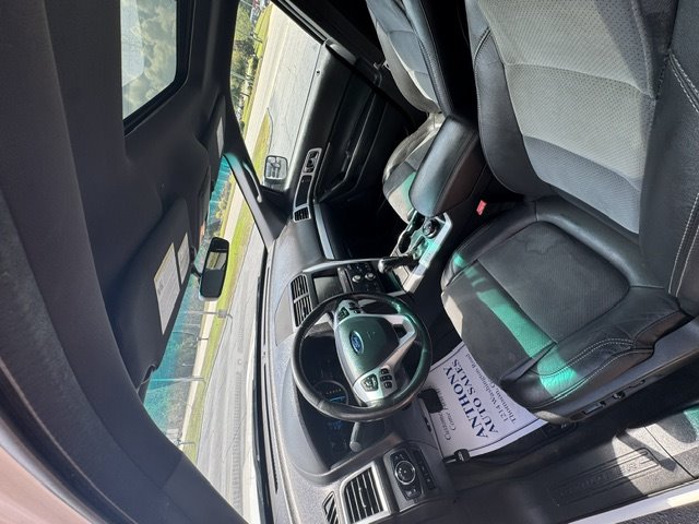 2015 Ford Explorer - $15,499