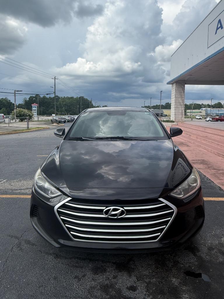 2018 Hyundai Elantra - $15,499