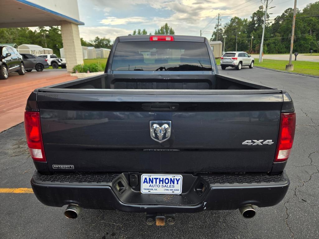 2016 Ram 1500 - $17,999