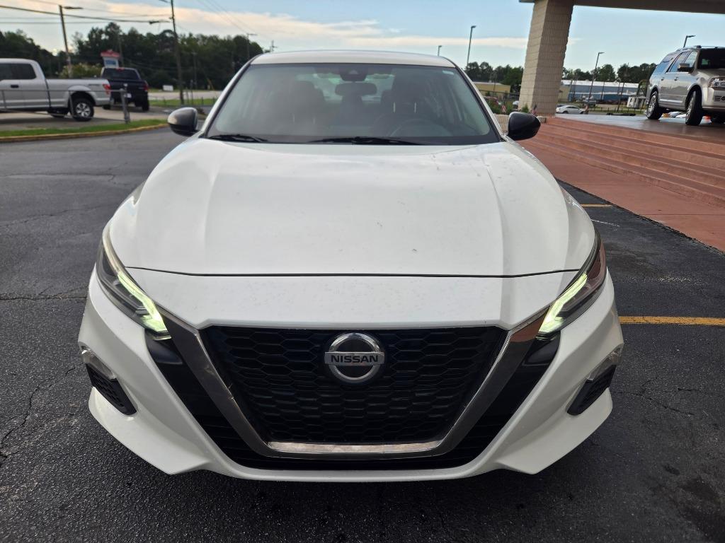 2020 Nissan Altima - $15,999