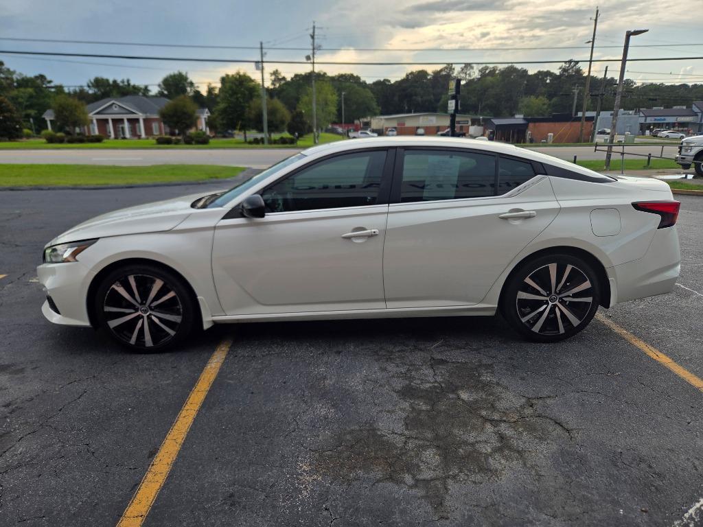 2020 Nissan Altima - $15,999