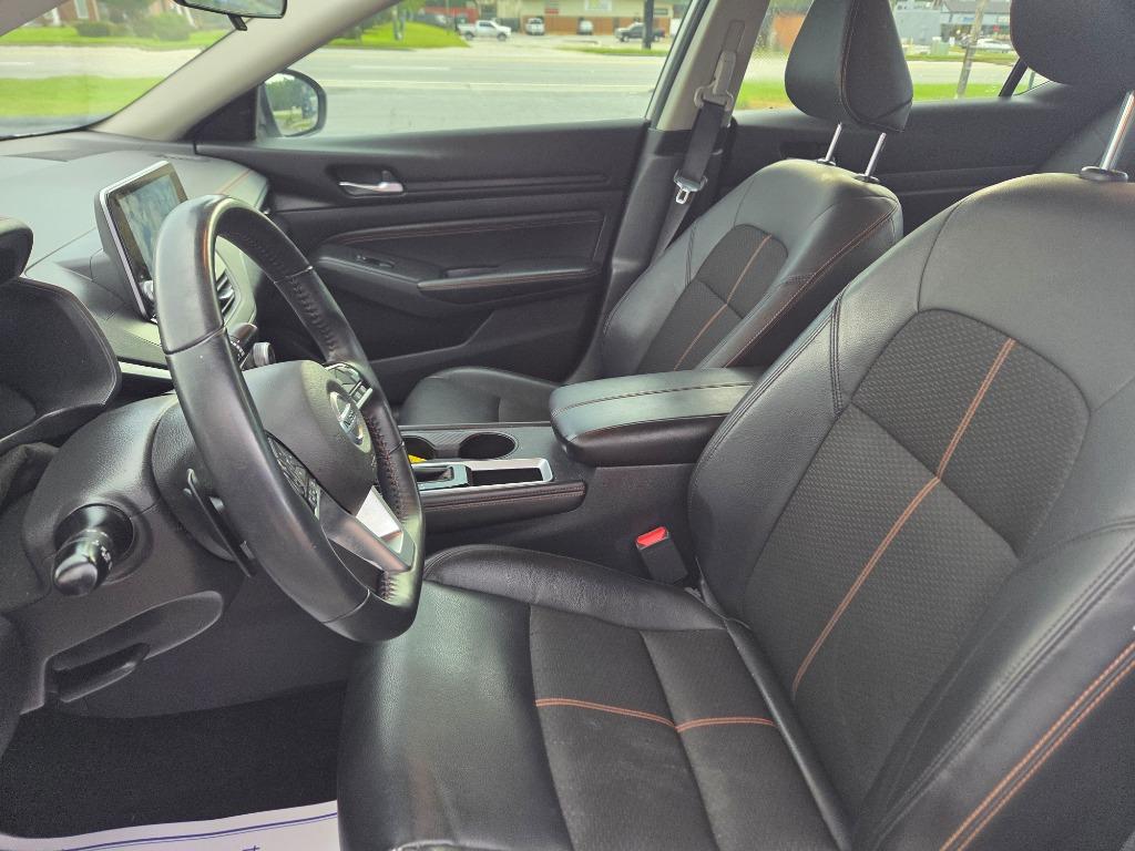 2020 Nissan Altima - $15,999