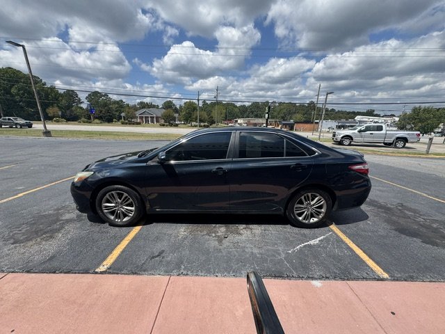 2017 Toyota Camry - $13,995