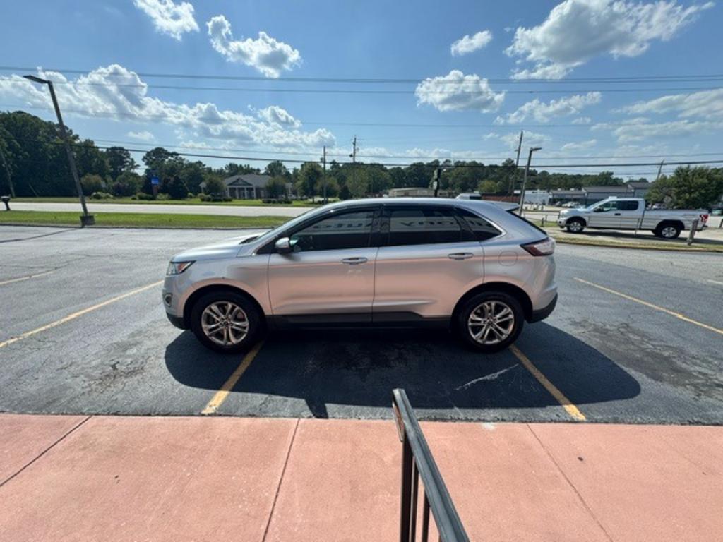 2015 Ford Edge - $14,999