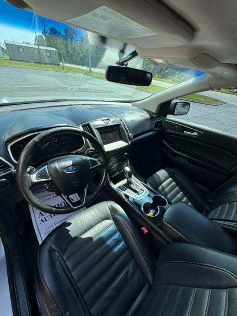 2015 Ford Edge - $14,999