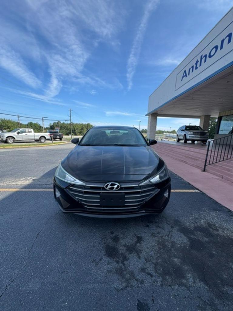 2019 Hyundai Elantra - $14,999