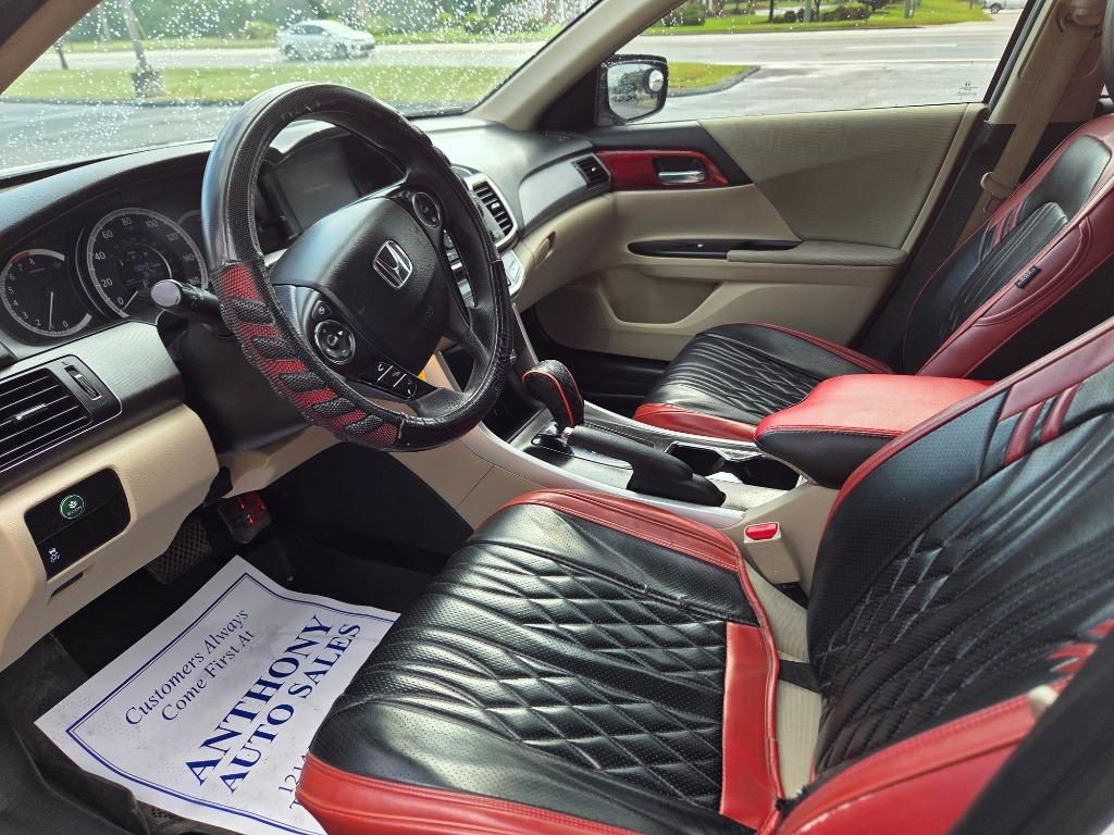 2015 Honda Accord - $16,999