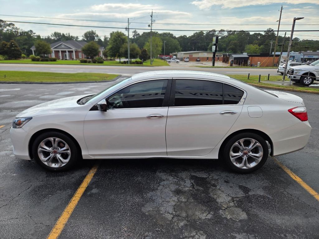 2015 Honda Accord - $16,999
