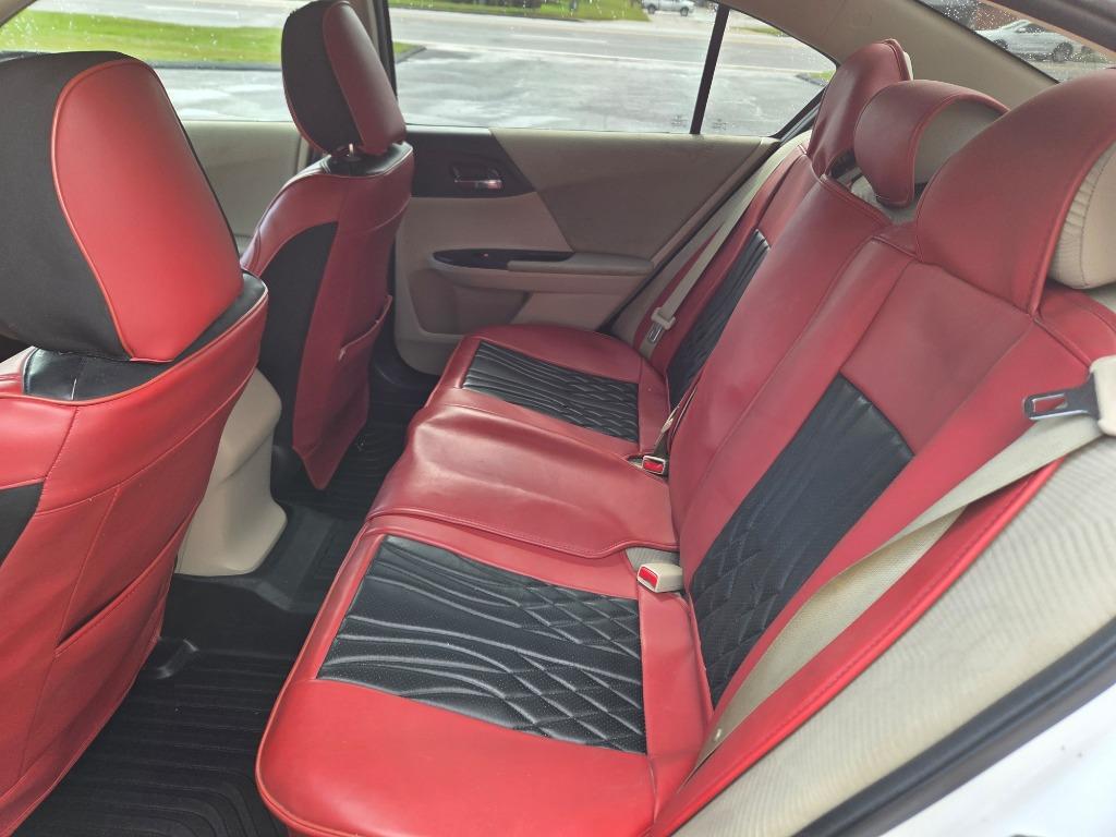 2015 Honda Accord - $16,999