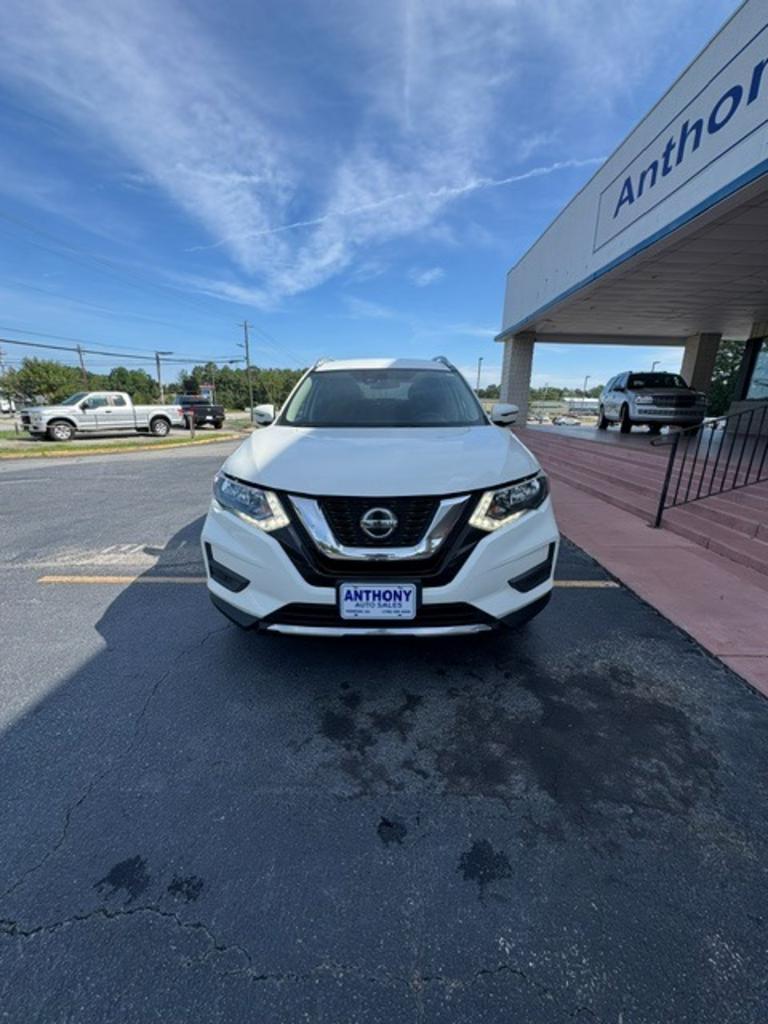 2020 Nissan Rogue - $14,599