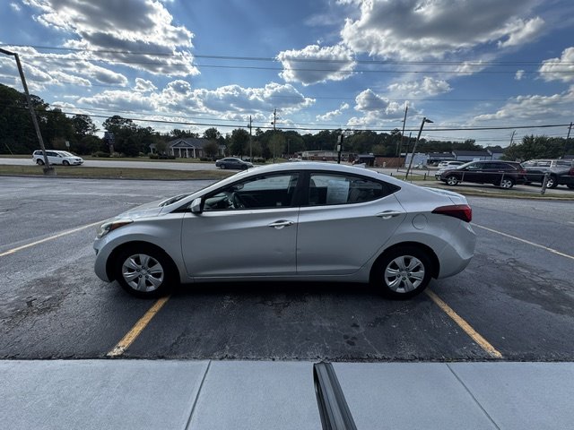 2016 Hyundai Elantra - $13,999