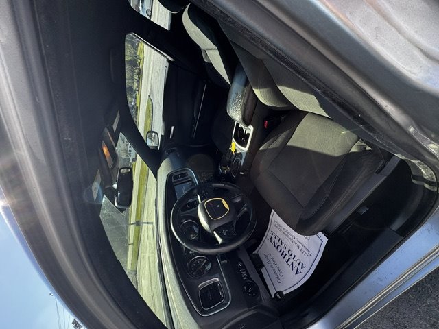 2015 Dodge Charger - $16,499