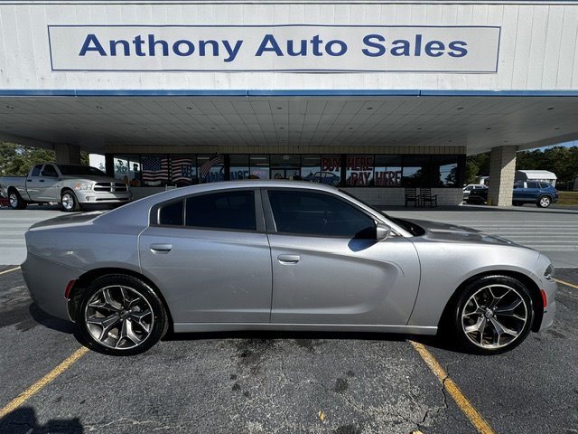 2015 Dodge Charger - $16,499