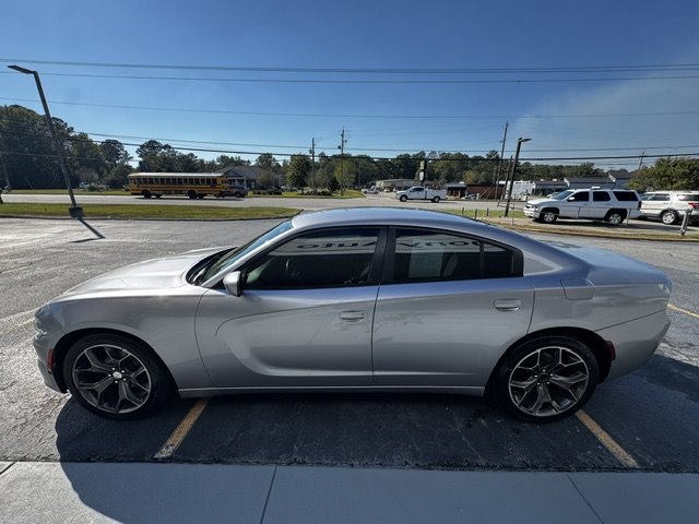 2015 Dodge Charger - $16,499