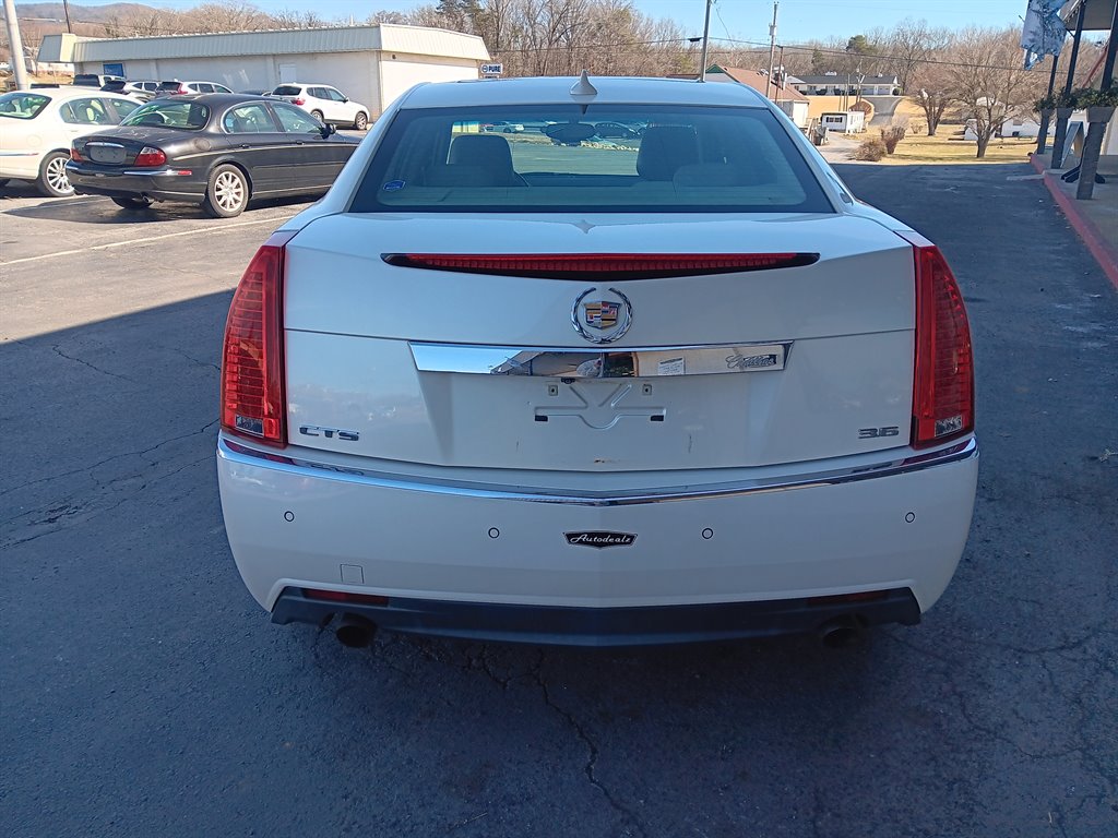 2011 Cadillac CTS 3.6L Premium photo