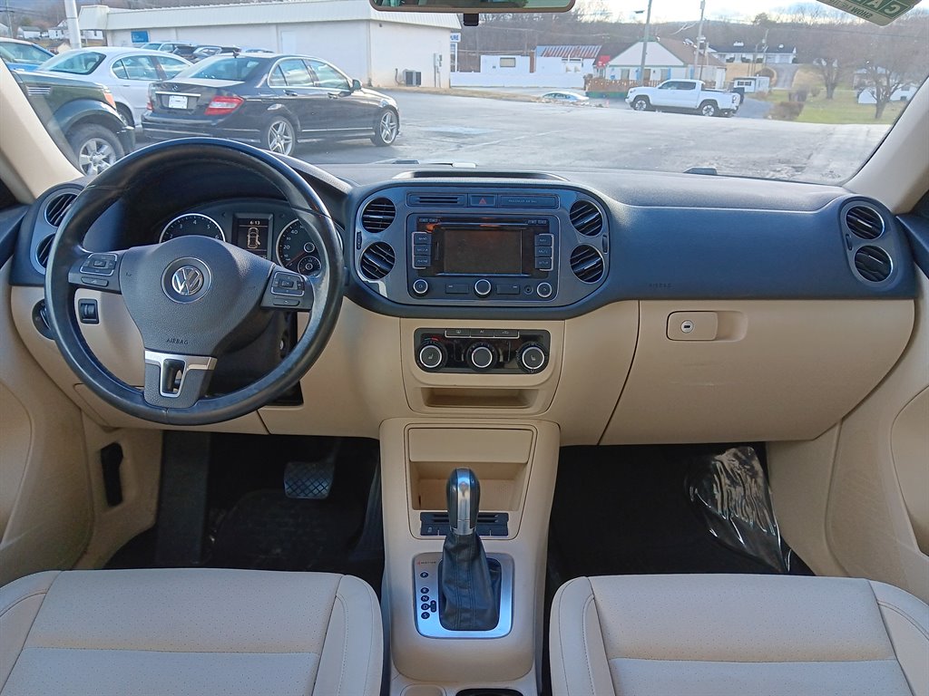 2012 Volkswagen Tiguan S 4Motion photo
